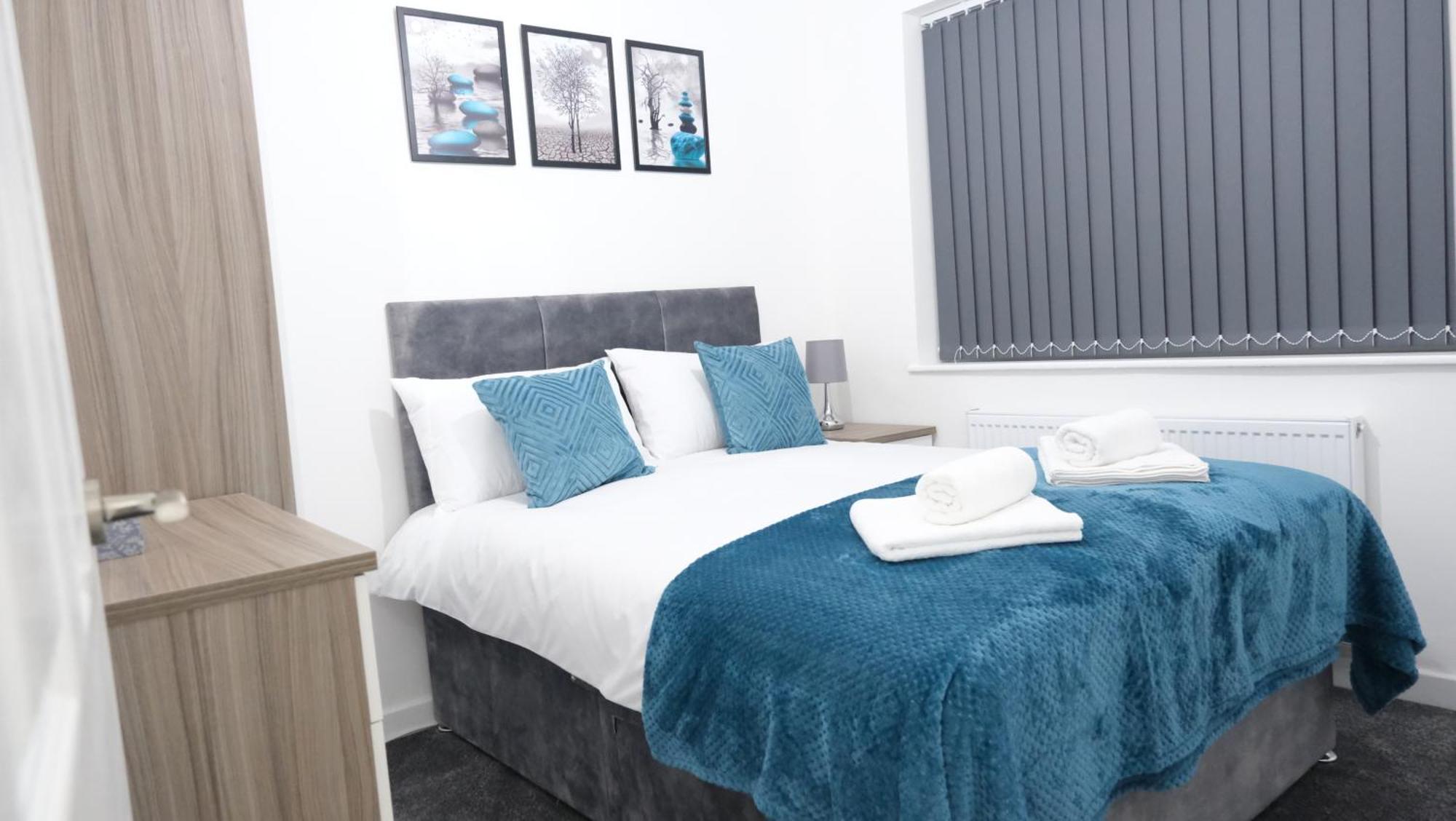 Modernized Three Bedroom House Near City Stadium, Attractions, City Centre - Sky N Netflix - Convenient Transport Manchester Esterno foto